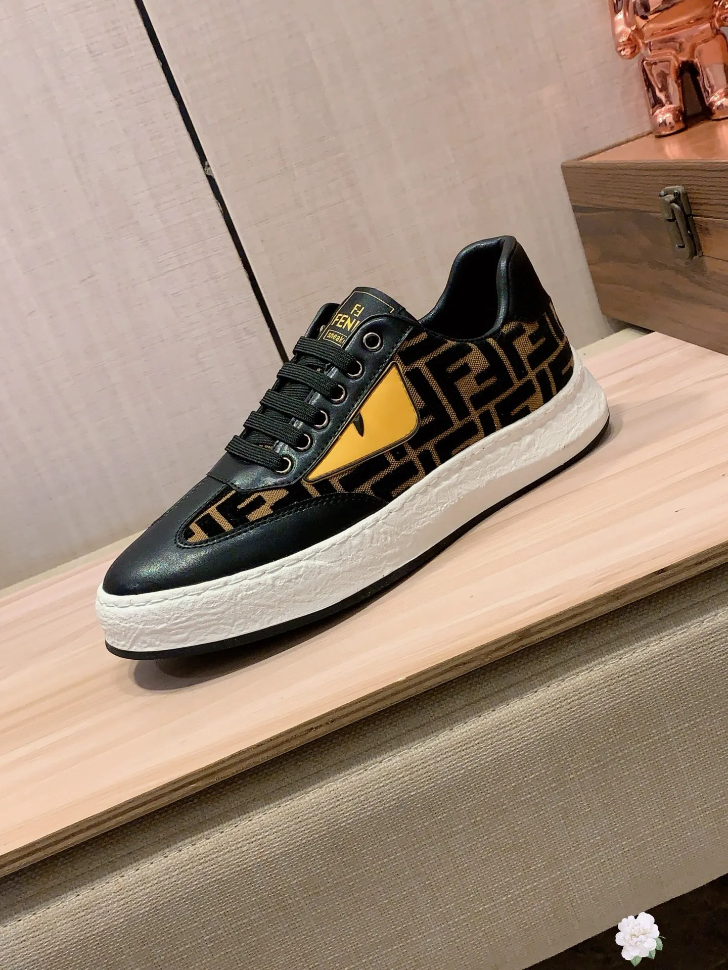 Men's men's shoes 💰420💰💰🎩🎩[Lightning][Lightning] "FENDI*" The latest and most popular casual shoes, top brand [Seduce] luxury ~ purchasing agent, top quality ~. [Strong] The upper is made of imported breathable cowhide with fabric material ➕ Breathable sheepskin feet (•) and fine workmanship. The original stylish and stylish soft rubber wear-resistant and non-slip outsole is light and comfortable on the feet. The real thing looks better when photographed in person. No. 122: code: 38-44, 5️⃣ colors selected